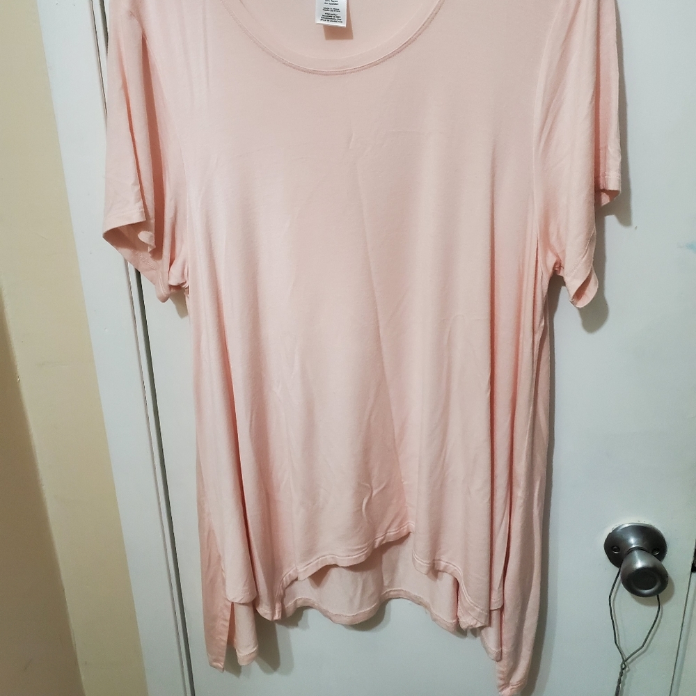 Incredibly soft, tapered bottom tshirt - Picture 4 of 5